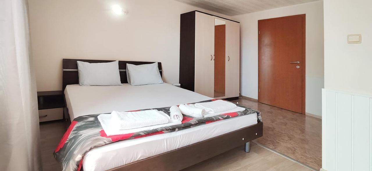 רבדה Sineva Guest House מראה חיצוני תמונה
