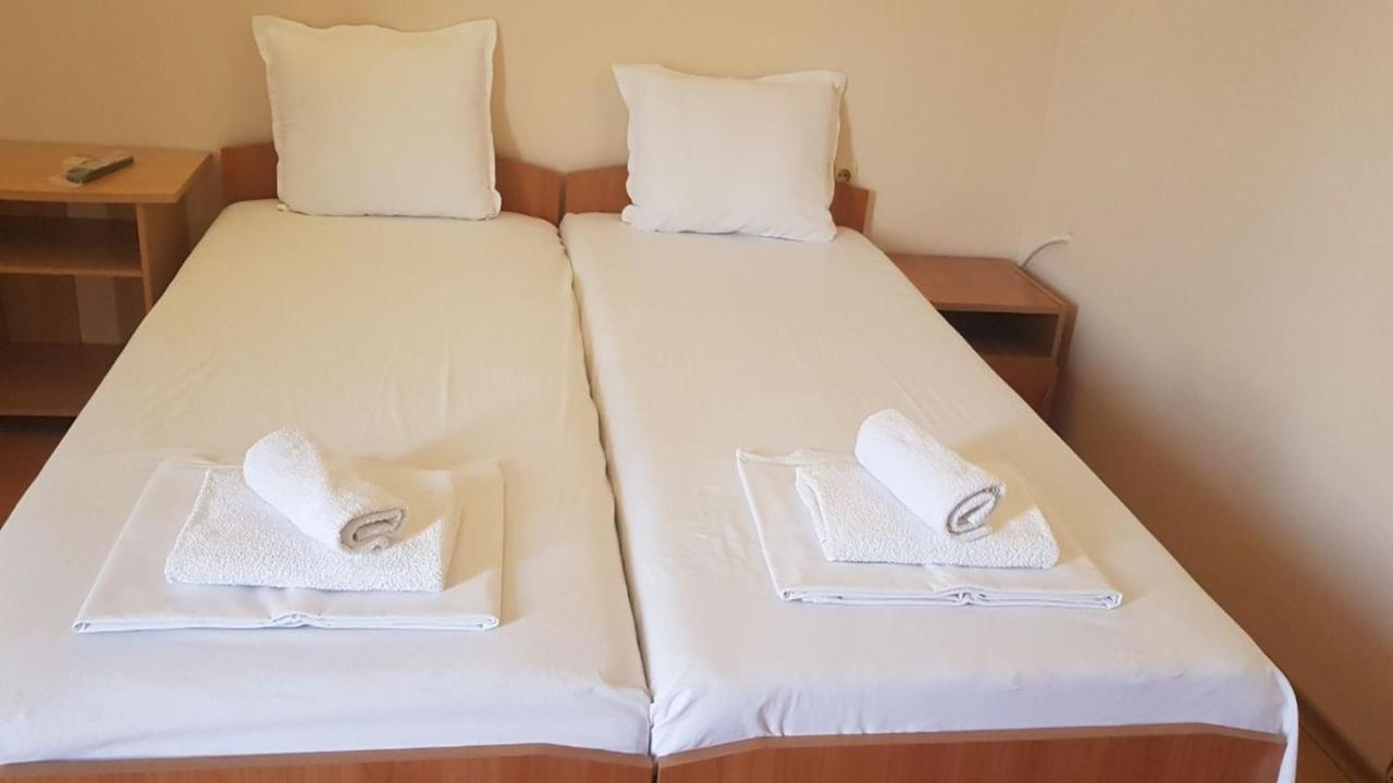 רבדה Sineva Guest House מראה חיצוני תמונה